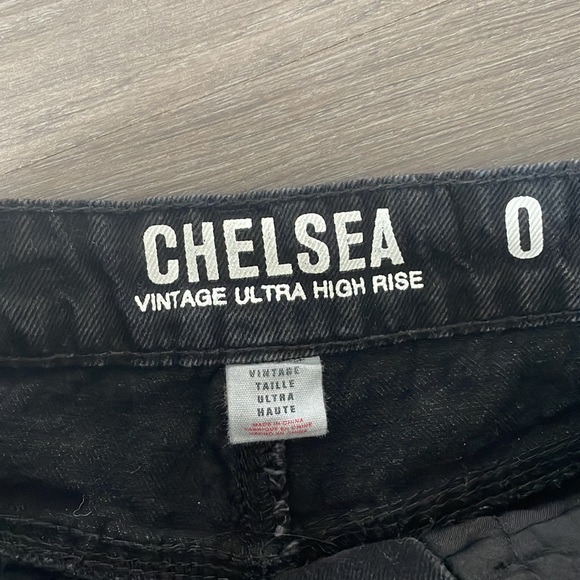 Urban Planet: Chelsea Ultra High-rise Refuge Black Wash Distressed Jean Short - Picture 3 of 4